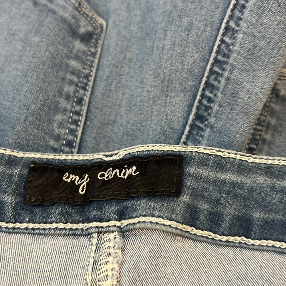 Jeans - Picture 2 of 4